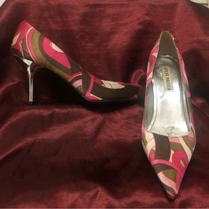 Steve Madden Chelsee Heel 3 1/4 Heel Multi Colored Size 7